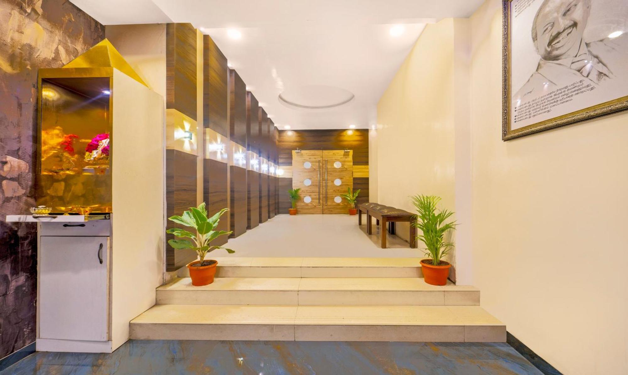 Hotel Treebo Golden Swan Pammal Chennai Esterno foto